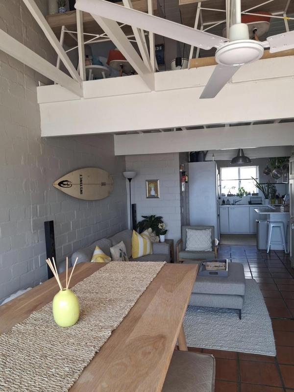2 Bedroom Property for Sale in Vredehoek Western Cape